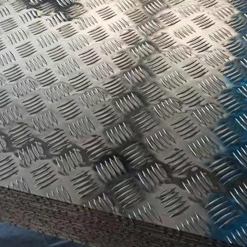 Chequered Aluminum Sheets Chequered Aluminum Sheets