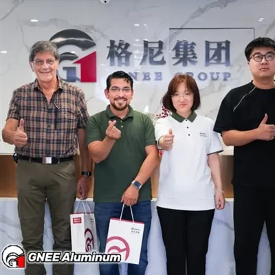 Clienții Gnee și Ecuadorian ajung la cooperarea plăcilor din aluminiu